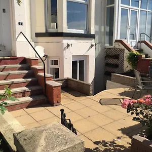  Apartment Southbay Flats Flat 1
